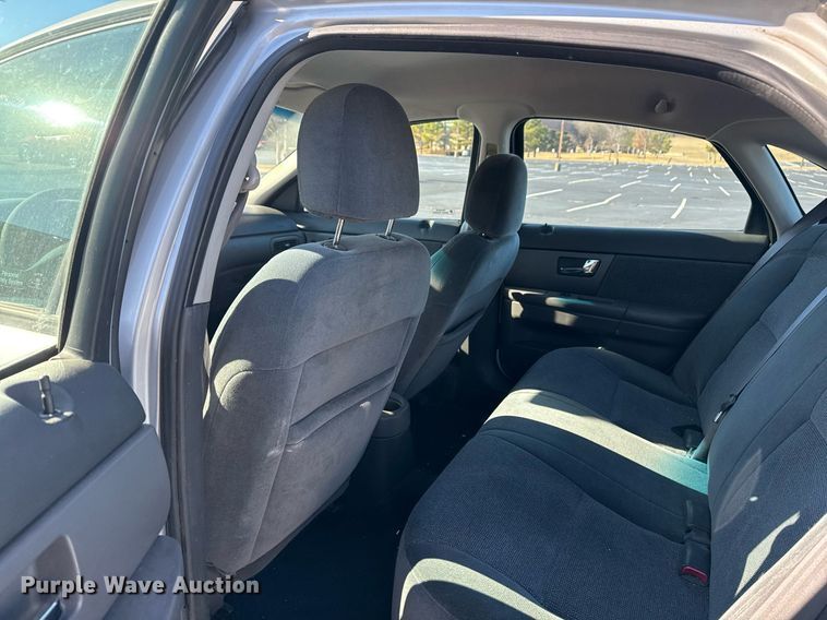 image for item EG7980 2000 Ford Taurus 