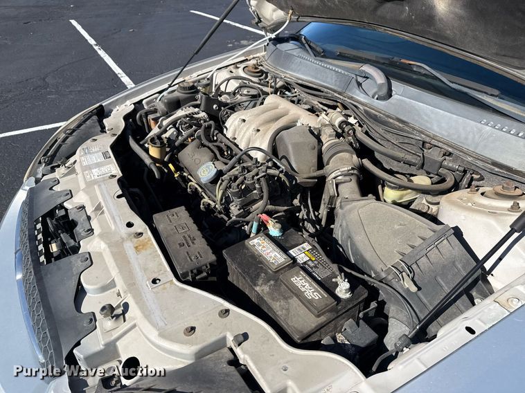 image for item EG7980 2000 Ford Taurus 