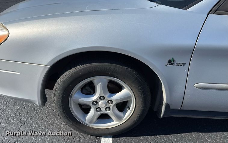 image for item EG7980 2000 Ford Taurus 