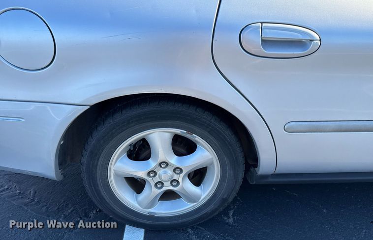 image for item EG7980 2000 Ford Taurus 