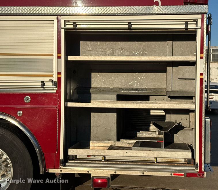 image for item EG7983 2007 Spartan pumper fire truck