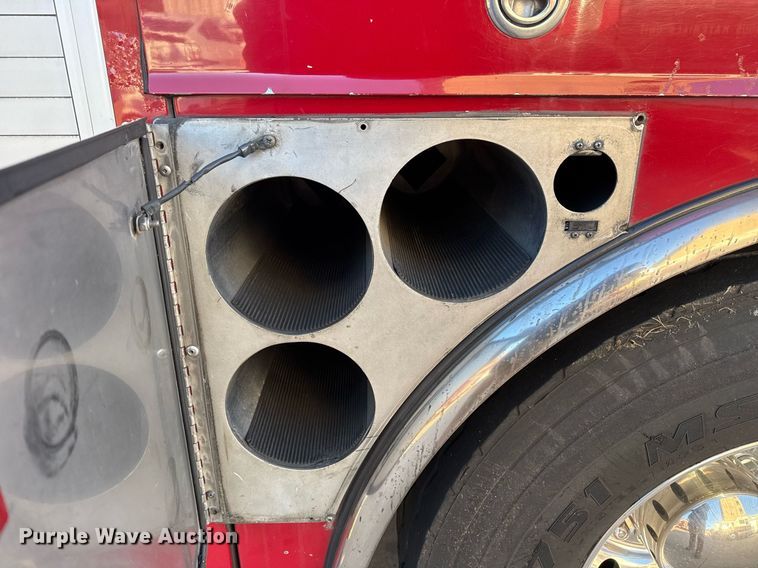 image for item EG7983 2007 Spartan pumper fire truck