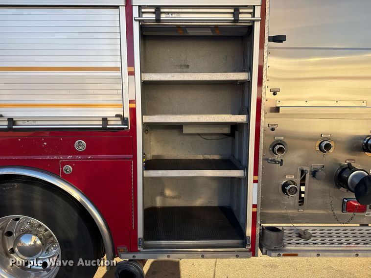 image for item EG7983 2007 Spartan pumper fire truck