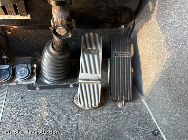 image for item EG7983 2007 Spartan pumper fire truck