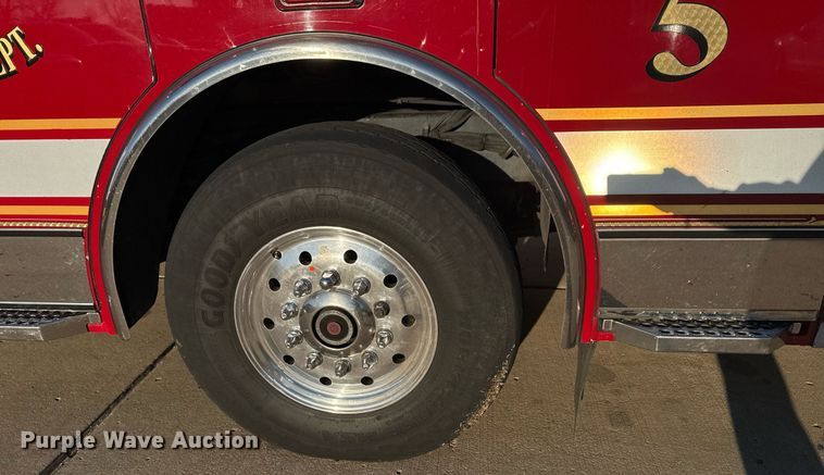 image for item EG7983 2007 Spartan pumper fire truck