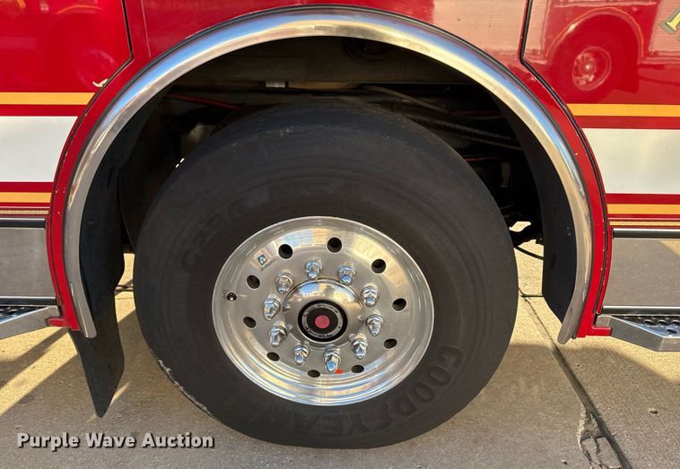 image for item EG7983 2007 Spartan pumper fire truck