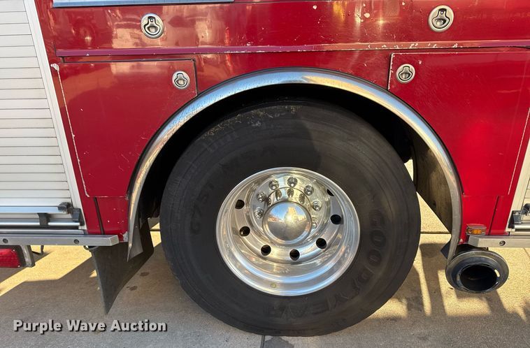 image for item EG7983 2007 Spartan pumper fire truck