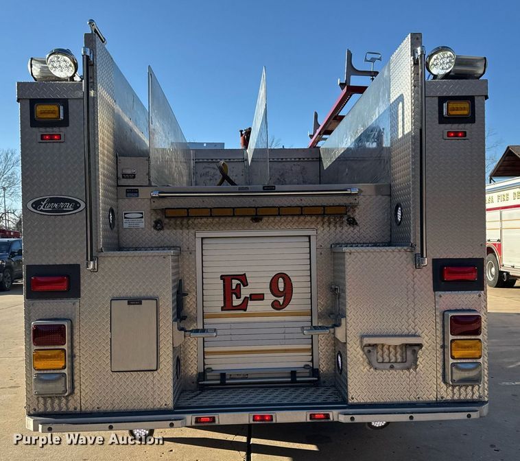 image for item EG7984 2001 Spartan pumper fire truck