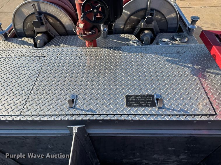 image for item EG7984 2001 Spartan pumper fire truck