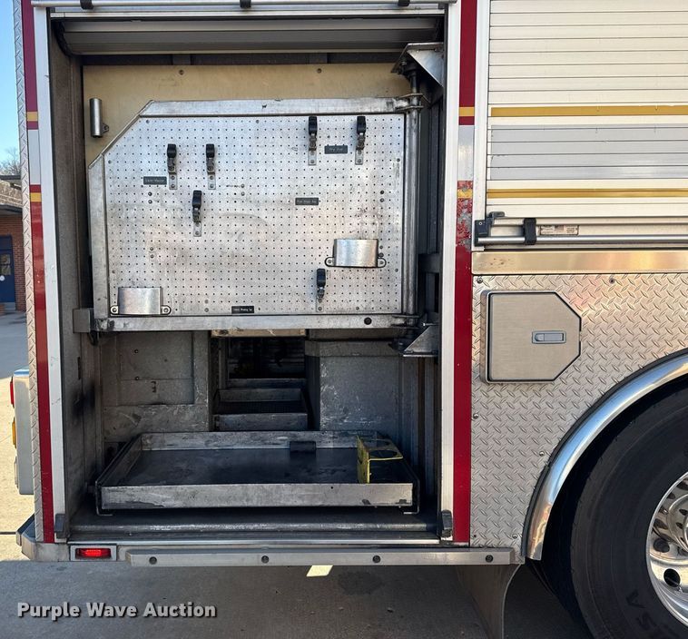 image for item EG7984 2001 Spartan pumper fire truck