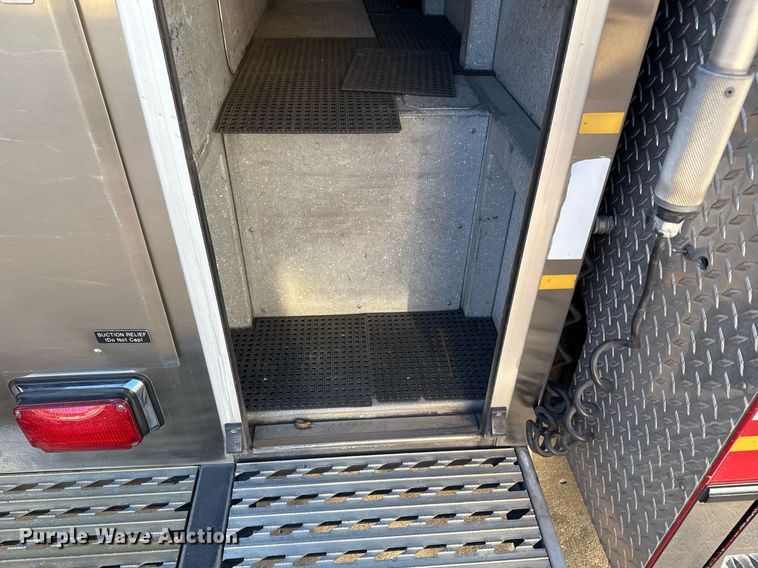 image for item EG7984 2001 Spartan pumper fire truck