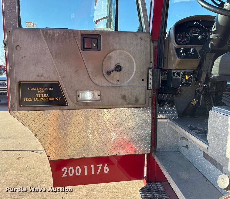 image for item EG7984 2001 Spartan pumper fire truck