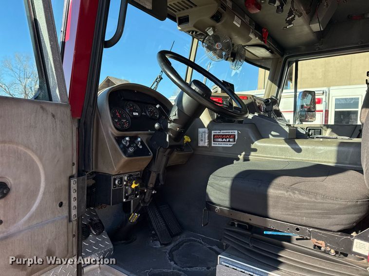 image for item EG7984 2001 Spartan pumper fire truck