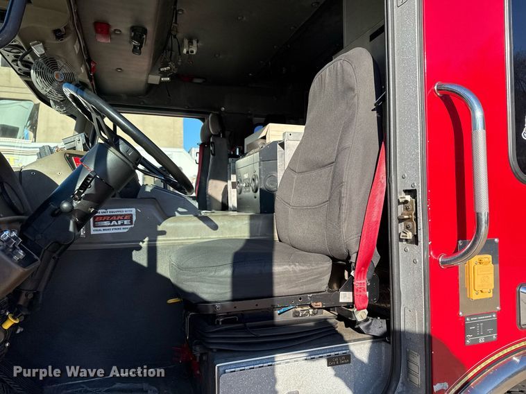 image for item EG7984 2001 Spartan pumper fire truck