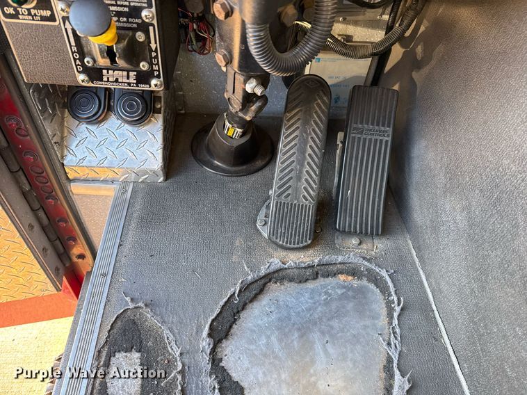 image for item EG7984 2001 Spartan pumper fire truck