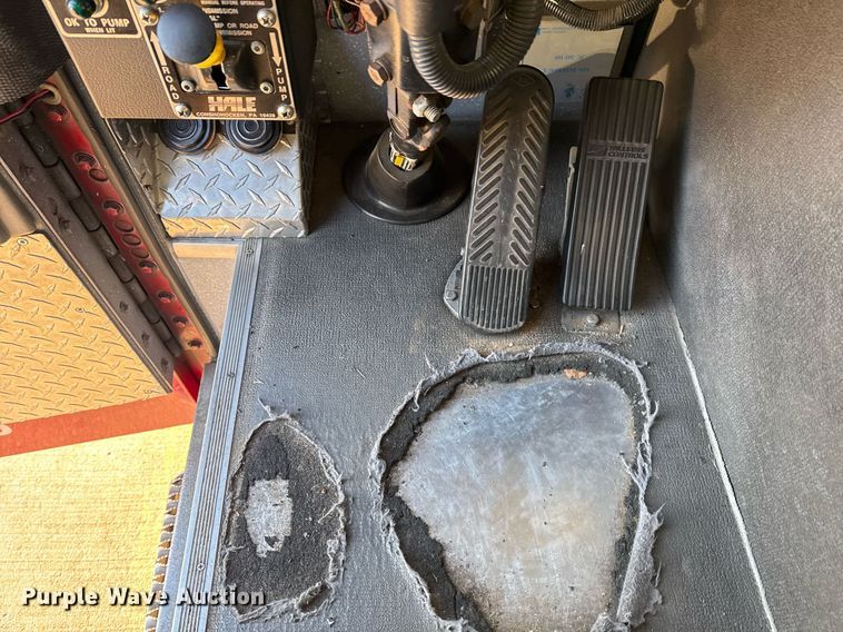 image for item EG7984 2001 Spartan pumper fire truck