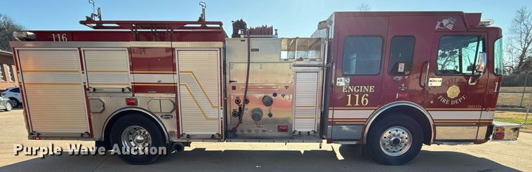 image for item EG7986 2001 Spartan Gladiator pumper fire truck