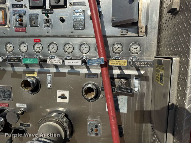 image for item EG7986 2001 Spartan Gladiator pumper fire truck