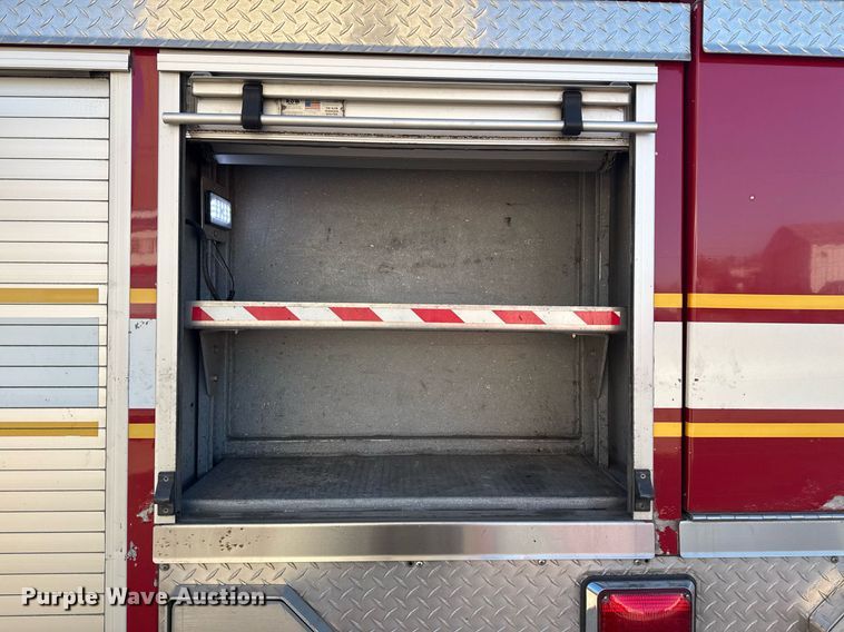 image for item EG7986 2001 Spartan Gladiator pumper fire truck