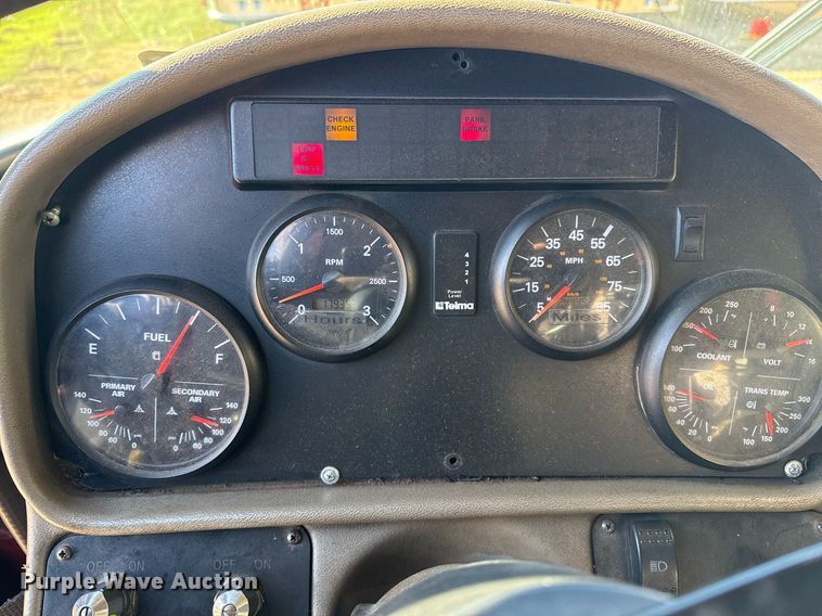 image for item EG7986 2001 Spartan Gladiator pumper fire truck