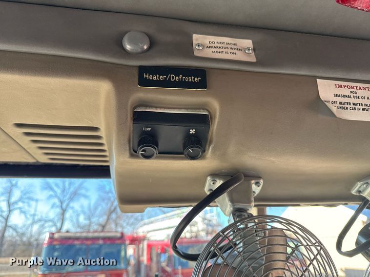 image for item EG7986 2001 Spartan Gladiator pumper fire truck