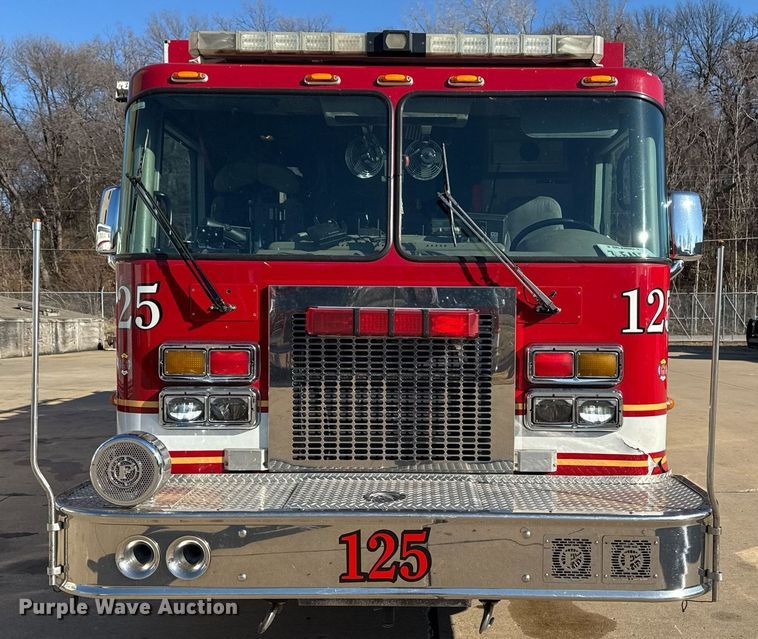 image for item EG7987 2002 Spartan Gladiator pumper fire truck