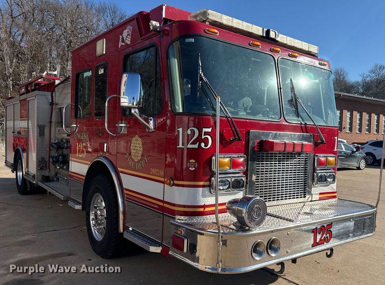 image for item EG7987 2002 Spartan Gladiator pumper fire truck