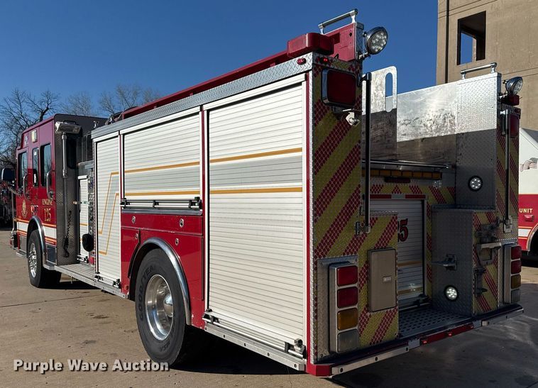 image for item EG7987 2002 Spartan Gladiator pumper fire truck
