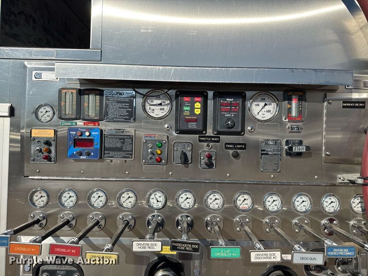 image for item EG7987 2002 Spartan Gladiator pumper fire truck