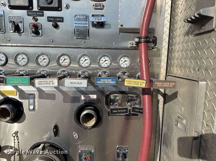 image for item EG7987 2002 Spartan Gladiator pumper fire truck