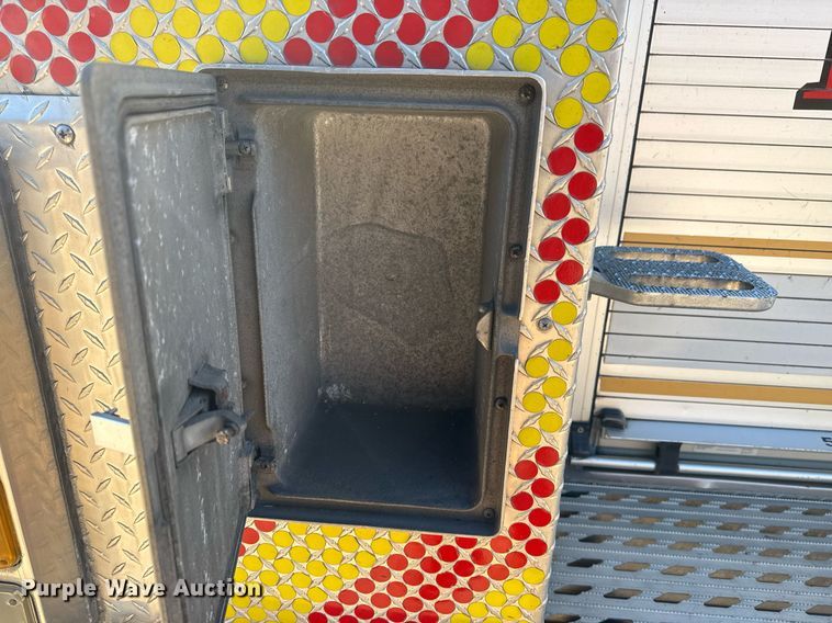 image for item EG7987 2002 Spartan Gladiator pumper fire truck