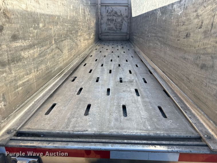 image for item EG7987 2002 Spartan Gladiator pumper fire truck