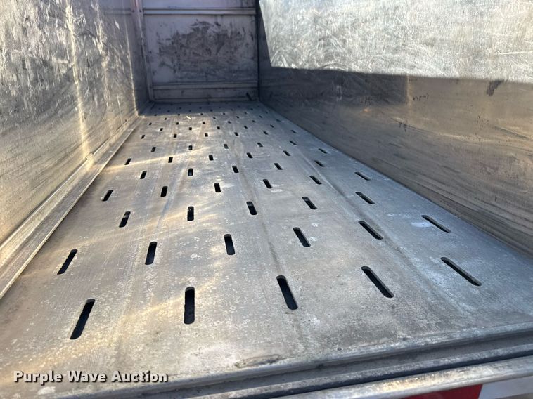 image for item EG7987 2002 Spartan Gladiator pumper fire truck