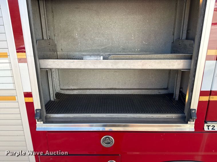 image for item EG7987 2002 Spartan Gladiator pumper fire truck