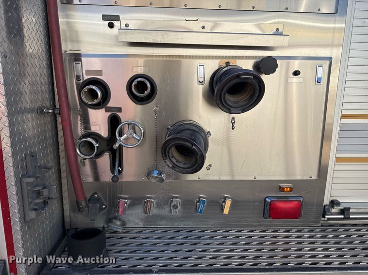 image for item EG7987 2002 Spartan Gladiator pumper fire truck