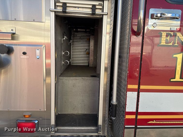 image for item EG7987 2002 Spartan Gladiator pumper fire truck