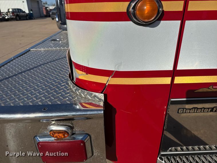 image for item EG7987 2002 Spartan Gladiator pumper fire truck