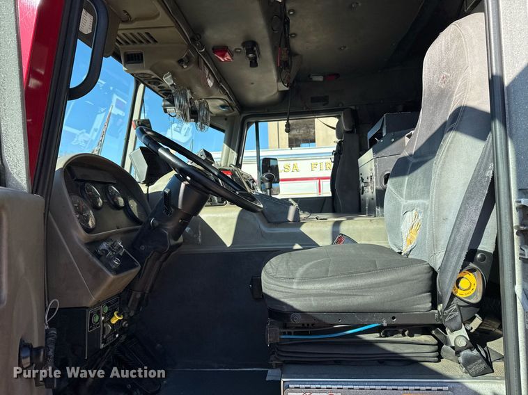 image for item EG7987 2002 Spartan Gladiator pumper fire truck