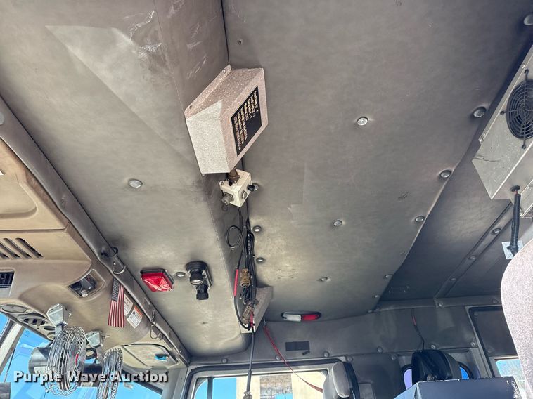 image for item EG7987 2002 Spartan Gladiator pumper fire truck