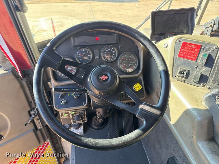 image for item EG7987 2002 Spartan Gladiator pumper fire truck