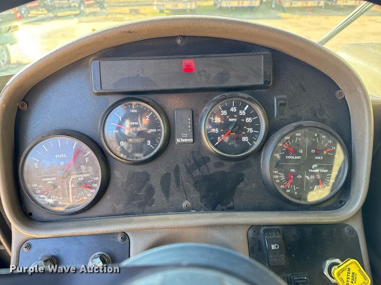 image for item EG7987 2002 Spartan Gladiator pumper fire truck