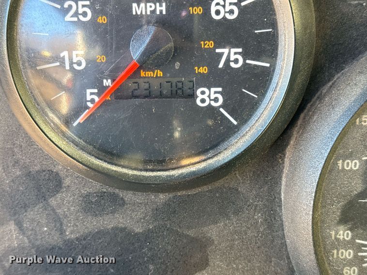 image for item EG7987 2002 Spartan Gladiator pumper fire truck