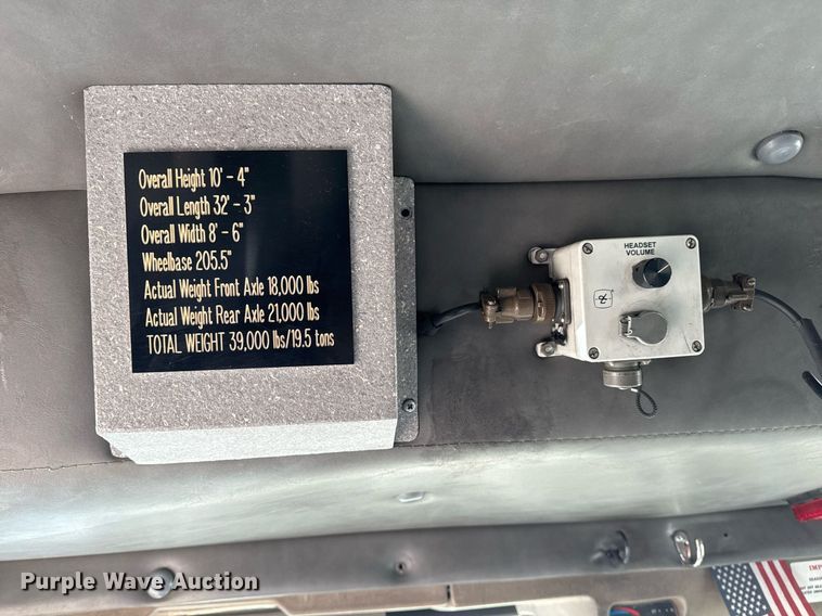 image for item EG7987 2002 Spartan Gladiator pumper fire truck