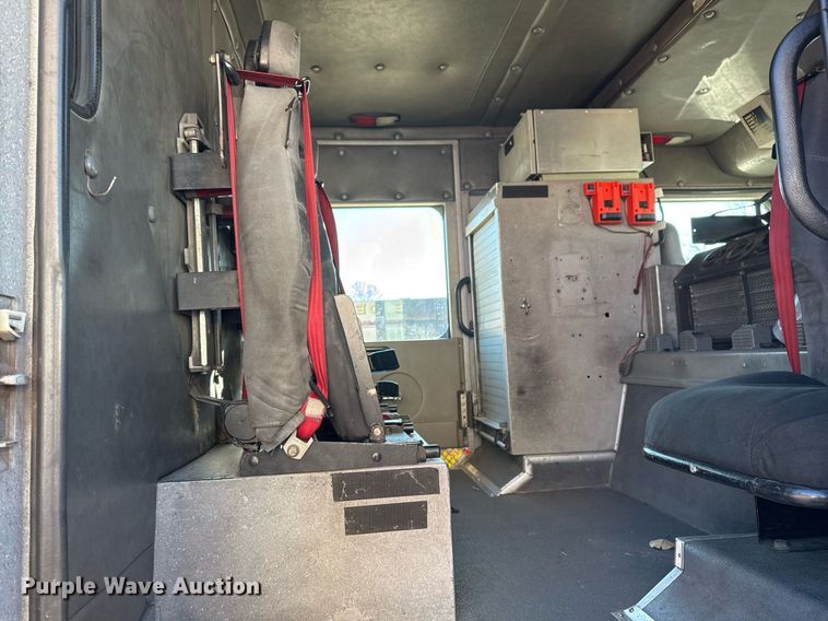 image for item EG7987 2002 Spartan Gladiator pumper fire truck