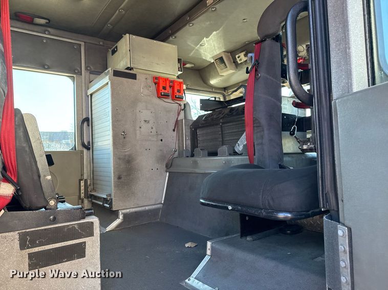 image for item EG7987 2002 Spartan Gladiator pumper fire truck