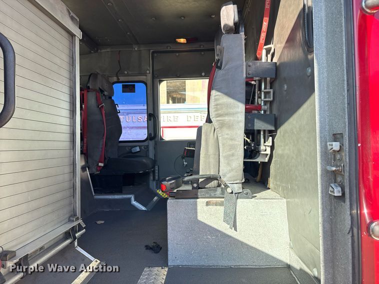 image for item EG7987 2002 Spartan Gladiator pumper fire truck