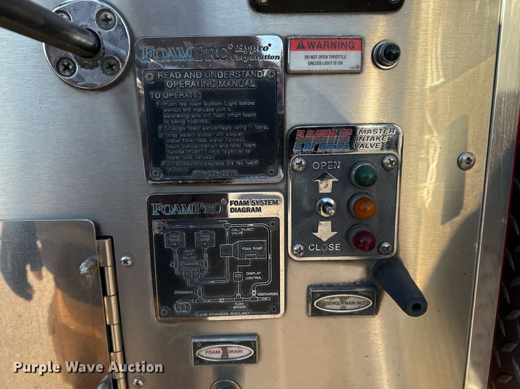 image for item EG7988 2002 Pierce ladder fire truck