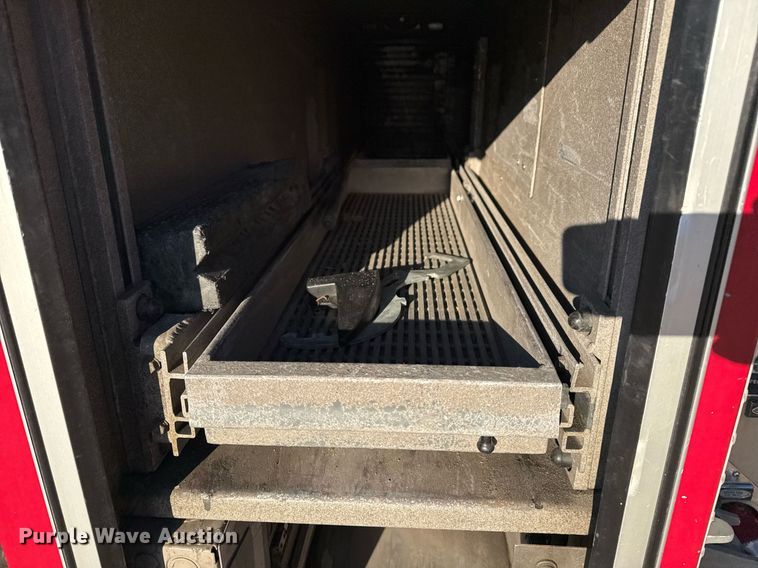 image for item EG7988 2002 Pierce ladder fire truck