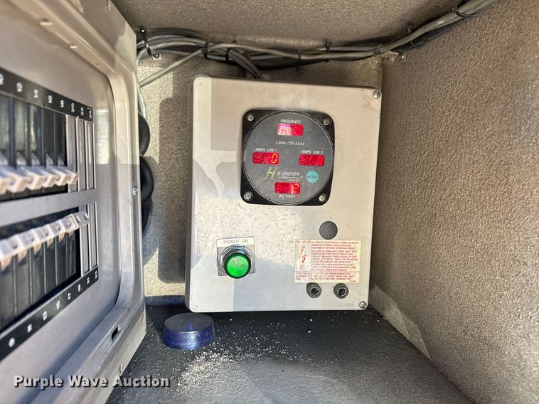 image for item EG7988 2002 Pierce ladder fire truck