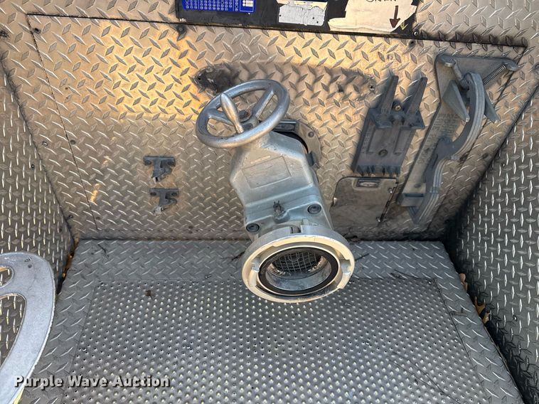 image for item EG7988 2002 Pierce ladder fire truck